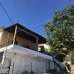 Carl's Veranda * Ano Korakiana